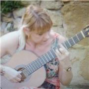 Cours de piano, de guitare classique et de solfège. Atelier approche de la guitare, piano, solfège et harpe celtique